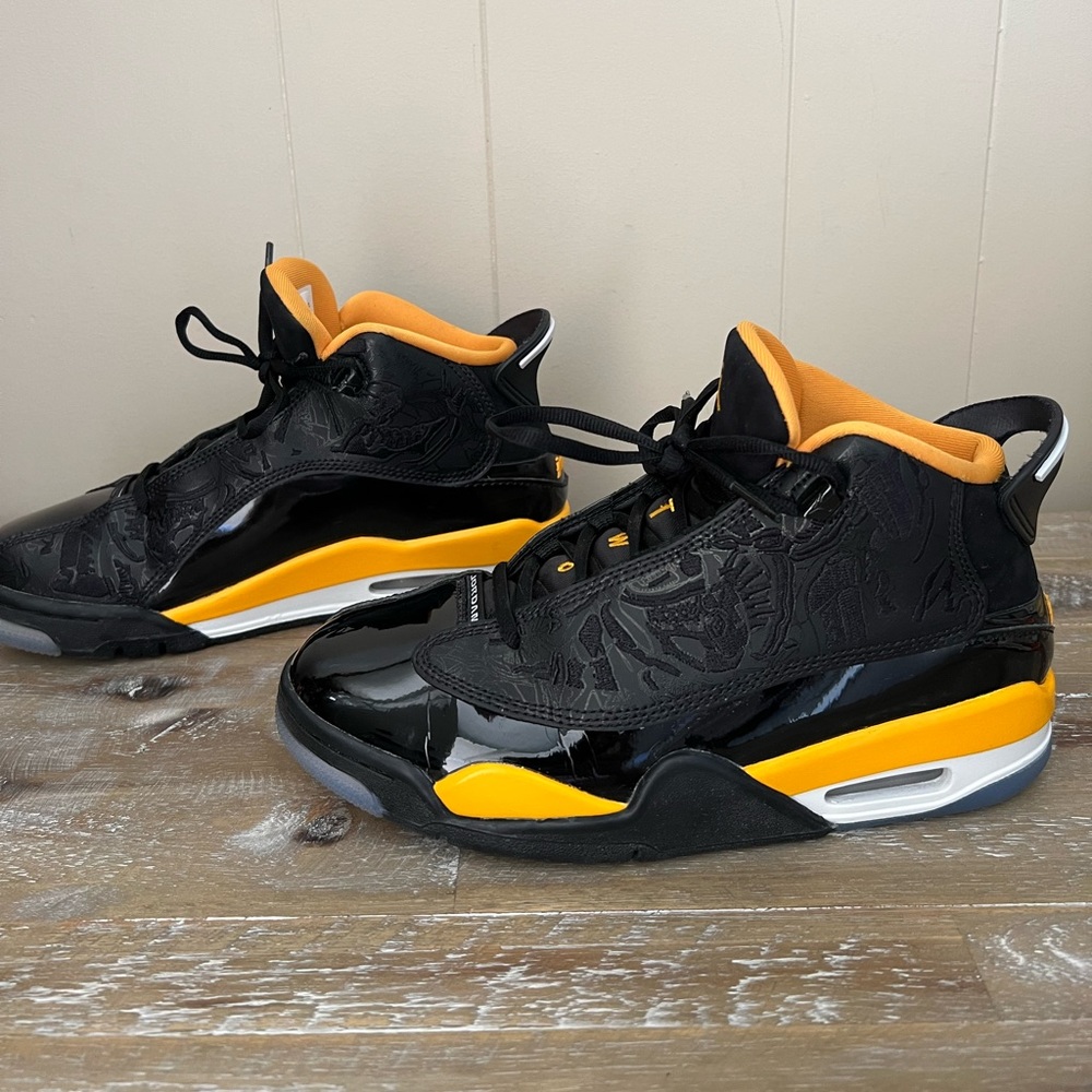 Jordan Kids’ Grade School Dub Zero Basketball Shoes
